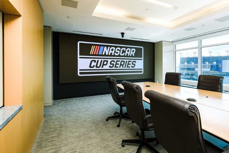 NASCAR 730X486